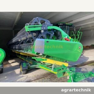 John Deere 740 PremiumFlow Bandschneidwerk 12,20 m &ndash; Bj. 2021, ca. 800 ha, inkl. Schneidwerkswagen Z&uuml;rn Hover Image