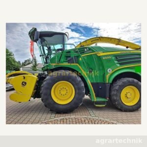 John Deere 8500 mit Kemper 375 Plus Hover Image