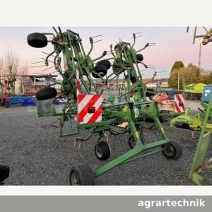 Krone KWT 8.80/8 Kreiselheuer – 8,80 m, 8 Kreisel, Anhängegerät Hover Image