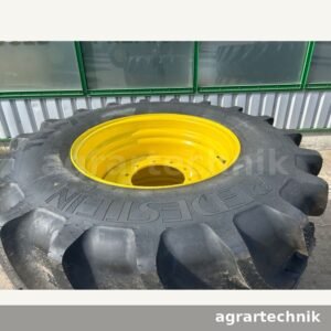 Vredestein Traxion 65 Kompletträder 650/65R42 + 600/65R28 Hover Image